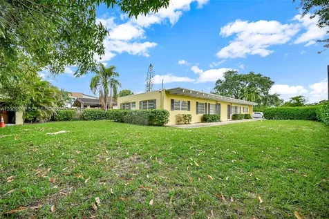 2225 SW 62nd Court Miami FL 33155