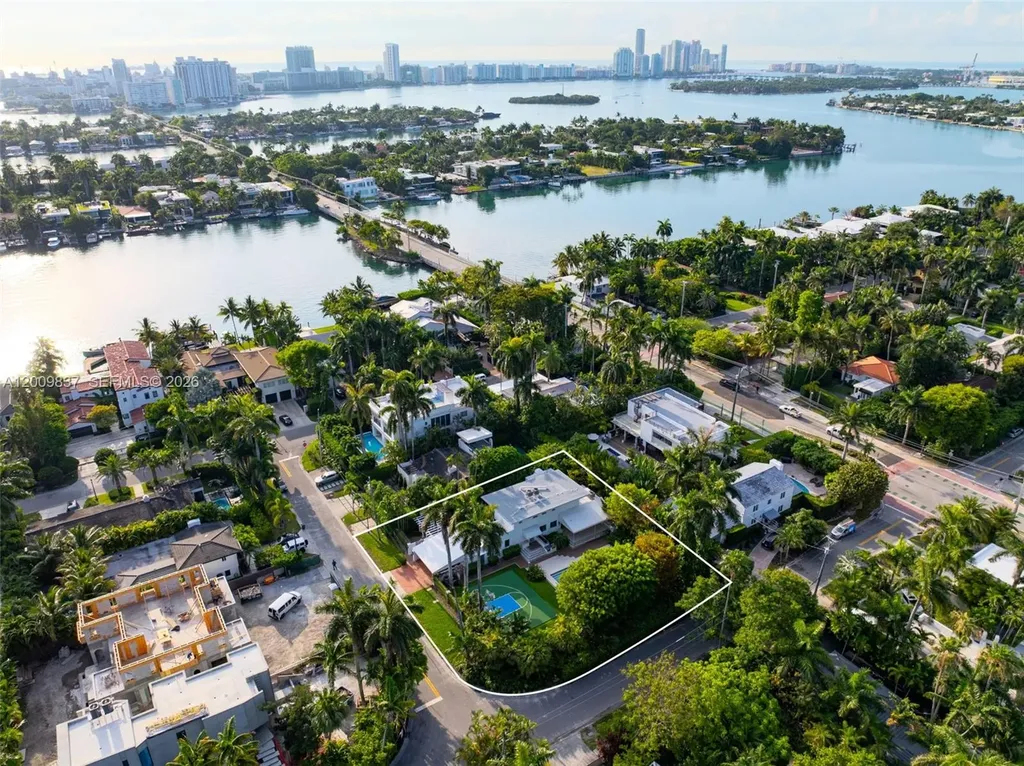 114 3 San Marino Terrace Miami Beach FL 33139