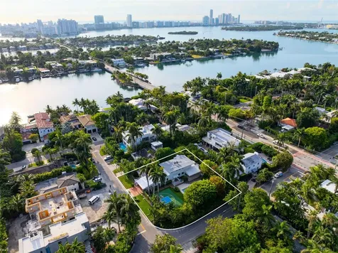 114 3 San Marino Terrace Miami Beach FL 33139