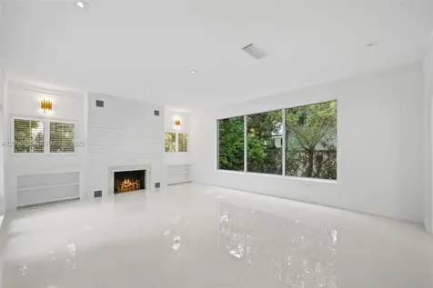114 3 San Marino Terrace Miami Beach FL 33139