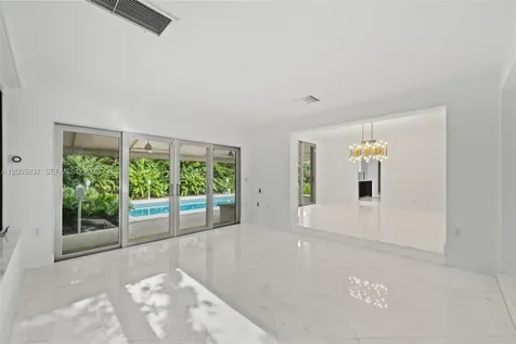 114 3 San Marino Terrace Miami Beach FL 33139