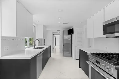 114 3 San Marino Terrace Miami Beach FL 33139
