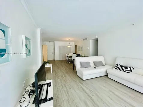 3001 S Ocean Drive Hollywood FL 33019