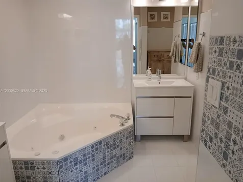 9805 NW 52nd Street Doral FL 33178