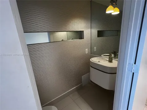 18671 Collins Avenue Sunny Isles Beach FL 33160