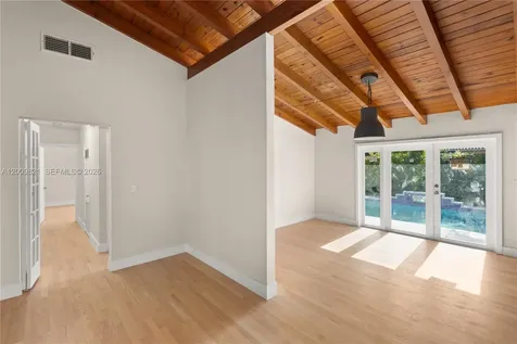 5614 San Vicente Street Coral Gables FL 33146