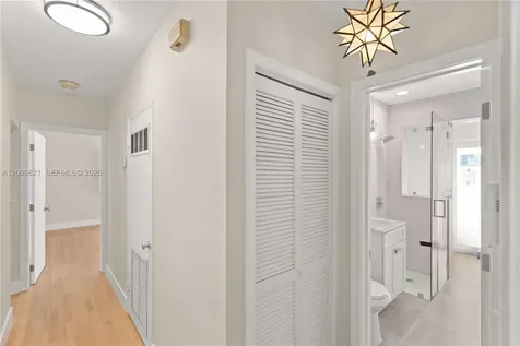 5614 San Vicente Street Coral Gables FL 33146