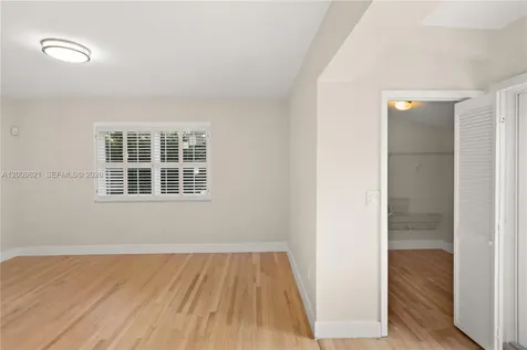 5614 San Vicente Street Coral Gables FL 33146