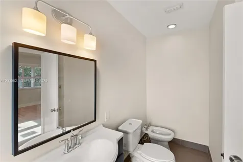 5614 San Vicente Street Coral Gables FL 33146