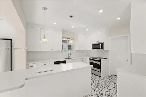 5614 San Vicente Street Coral Gables FL 33146