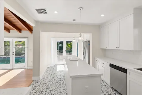 5614 San Vicente Street Coral Gables FL 33146