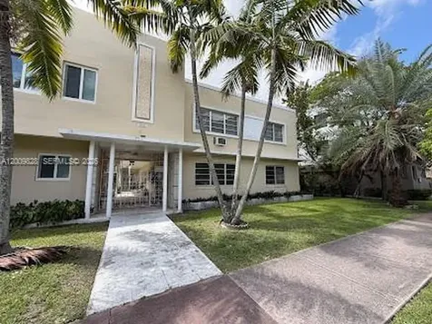 40 Salamanca Avenue Coral Gables FL 33134