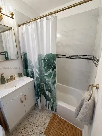 40 Salamanca Avenue Coral Gables FL 33134