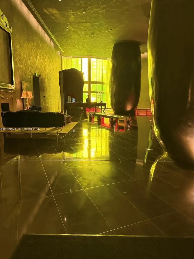 465 Brickell Avenue Miami FL 33131