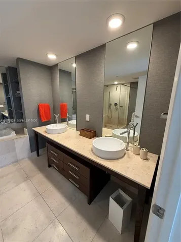 465 Brickell Avenue Miami FL 33131