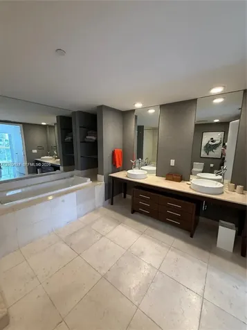 465 Brickell Avenue Miami FL 33131