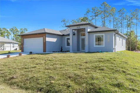 1220 Euclid Avenue Lehigh Acres FL 33972