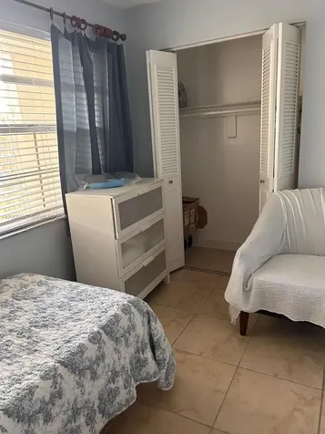 3099 NW 48th Avenue Lauderdale Lakes FL 33313