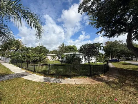 1005 NW 123rd Street North Miami FL 33168
