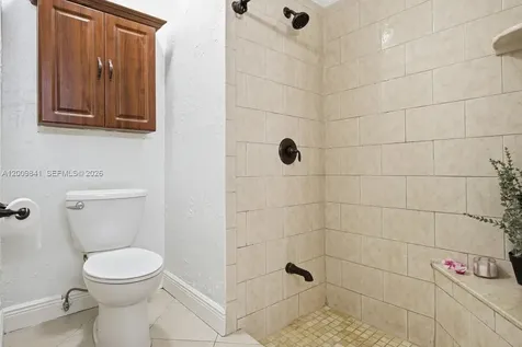 575 Lakeside Circle Sunrise FL 33326