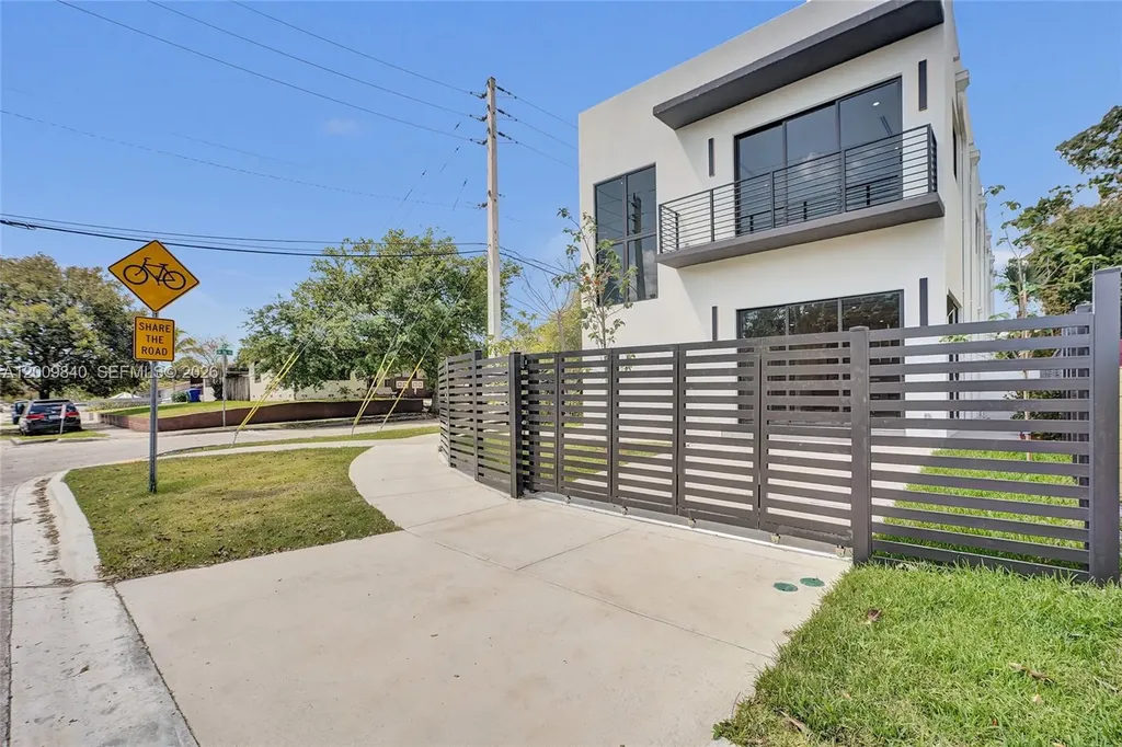 2411 SW 16th Terrace Miami FL 33145