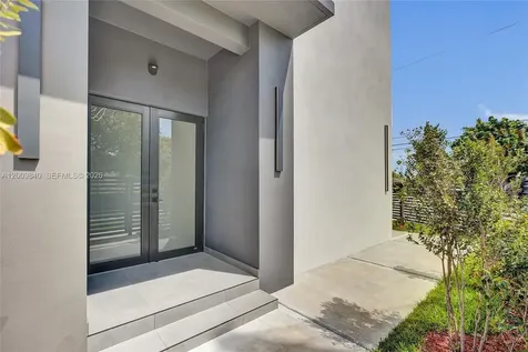 2411 SW 16th Terrace Miami FL 33145