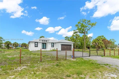 660 Zambria Clewiston FL 33440