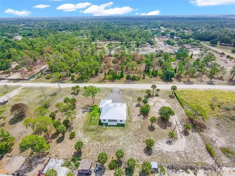 660 Zambria Clewiston FL 33440