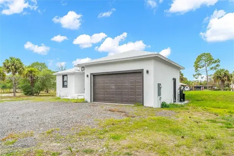 660 Zambria Clewiston FL 33440