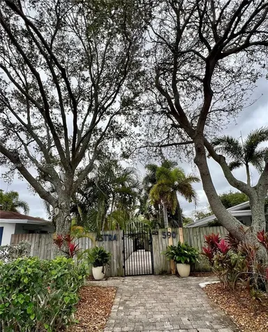 590 NW 40th Court Oakland Park FL 33309