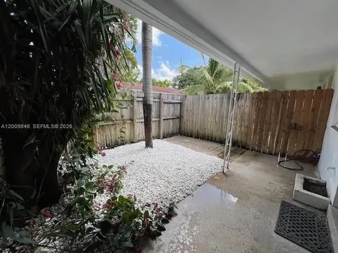 590 NW 40th Court Oakland Park FL 33309