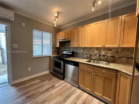 590 NW 40th Court Oakland Park FL 33309