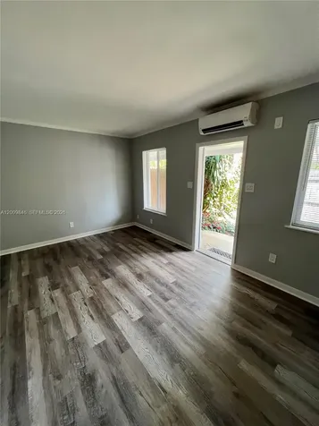 590 NW 40th Court Oakland Park FL 33309