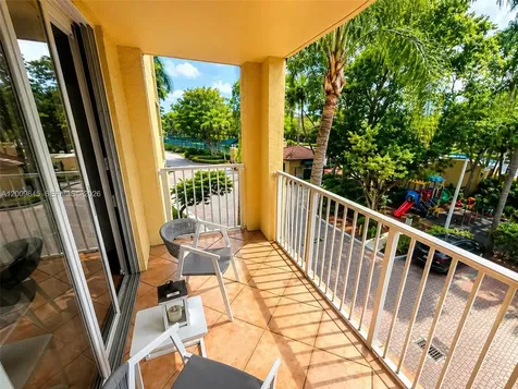 19801 E Country Club Drive Aventura FL 33180