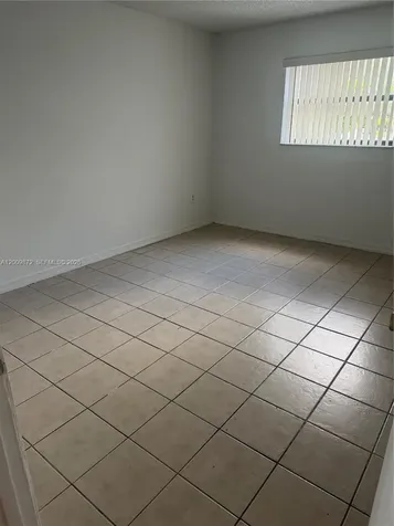 8185 NW 7th Street Miami FL 33126