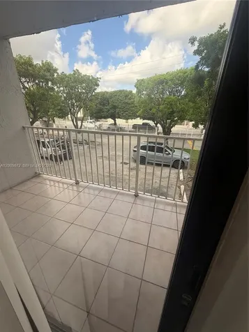 8185 NW 7th Street Miami FL 33126
