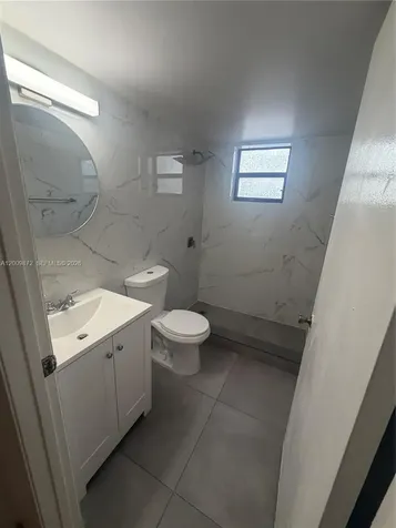 8185 NW 7th Street Miami FL 33126