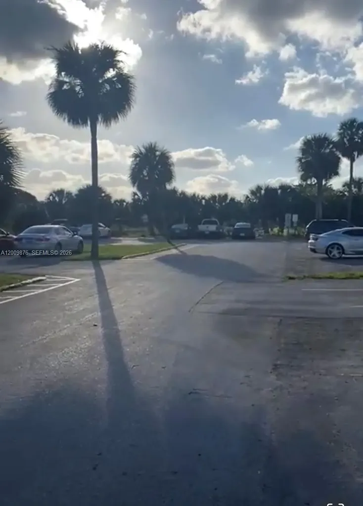 3710 NW 21st Street Lauderdale Lakes FL 33311