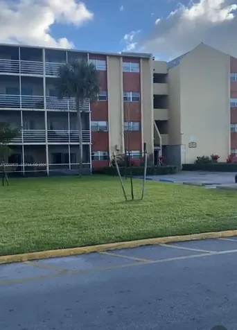 3710 NW 21st Street Lauderdale Lakes FL 33311