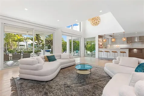 120 Knollwood Drive Key Biscayne FL 33149