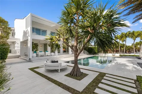 120 Knollwood Drive Key Biscayne FL 33149