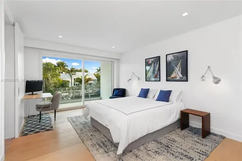 120 Knollwood Drive Key Biscayne FL 33149