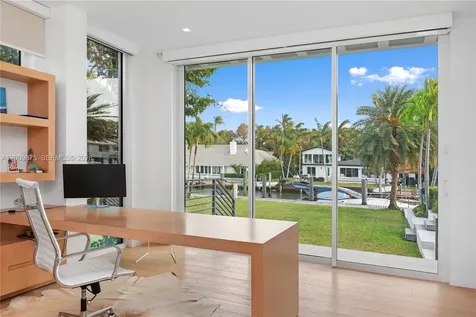 120 Knollwood Drive Key Biscayne FL 33149