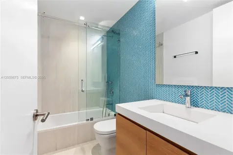 120 Knollwood Drive Key Biscayne FL 33149