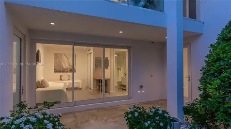 120 Knollwood Drive Key Biscayne FL 33149