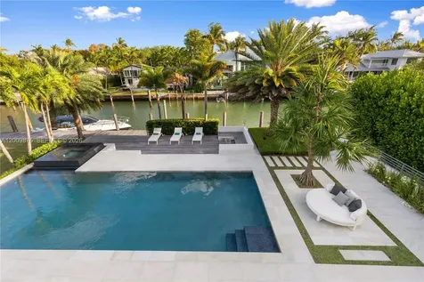 120 Knollwood Drive Key Biscayne FL 33149