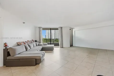 3300 NE 191st Street Aventura FL 33180