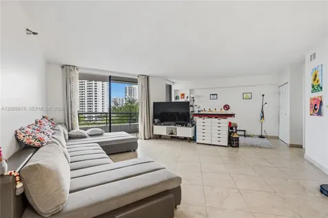 3300 NE 191st Street Aventura FL 33180