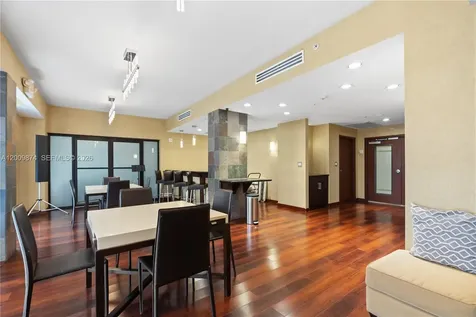 3300 NE 191st Street Aventura FL 33180