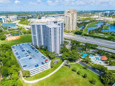 3300 NE 191st Street Aventura FL 33180
